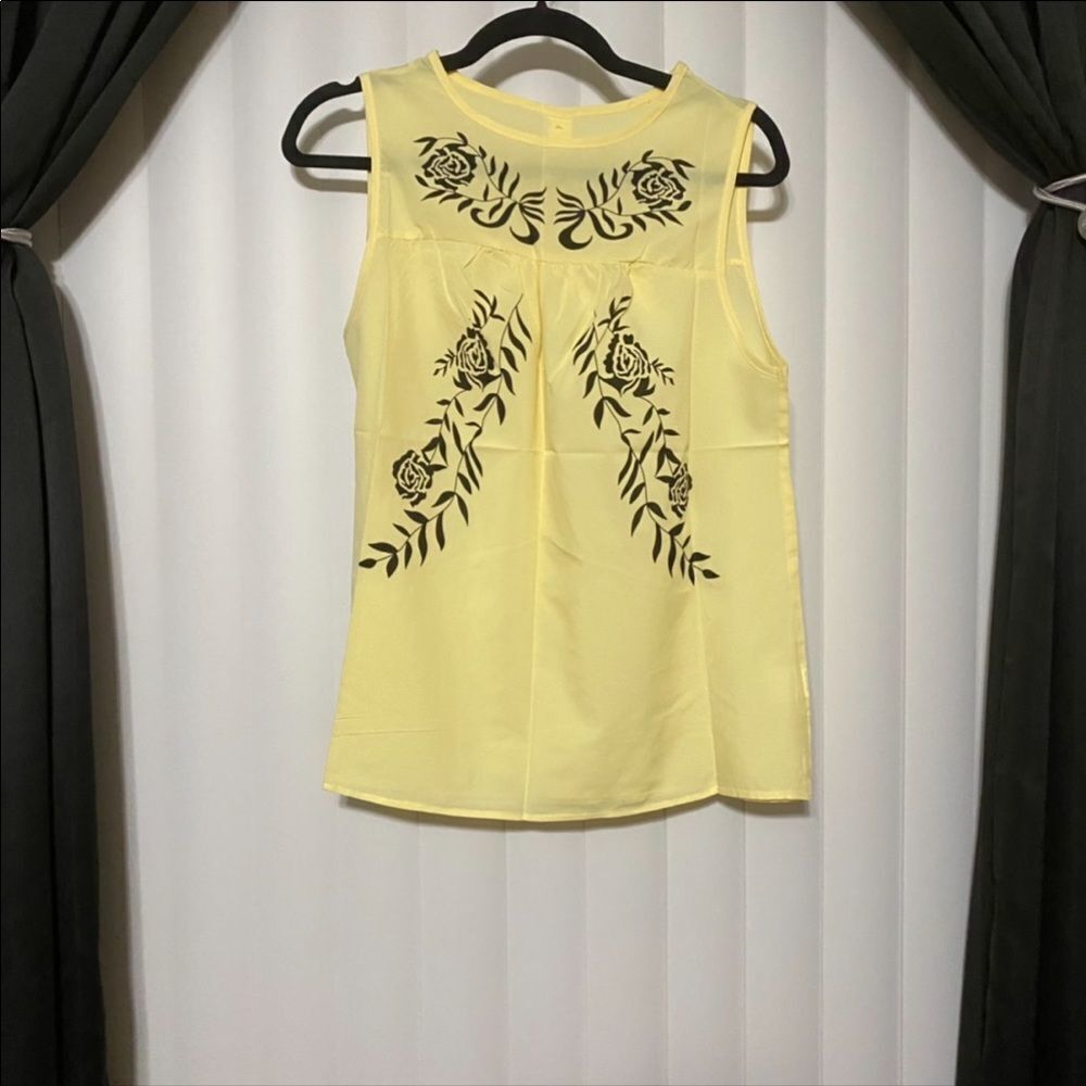 Yellow/black floral stencil style blouse